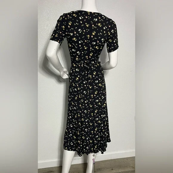 Reformation Black and White Puff Sleeve Midi Sundress - Picture 4 of 12